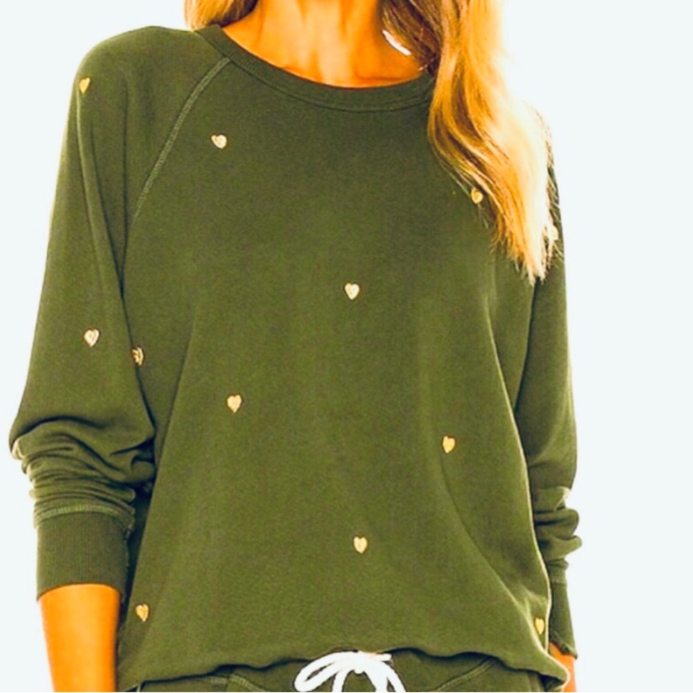 🤩 “THE GREAT” SIZE 3 GREEN SWEATSHIRT W/ EMBROIDERED ❤️’s! 🌟